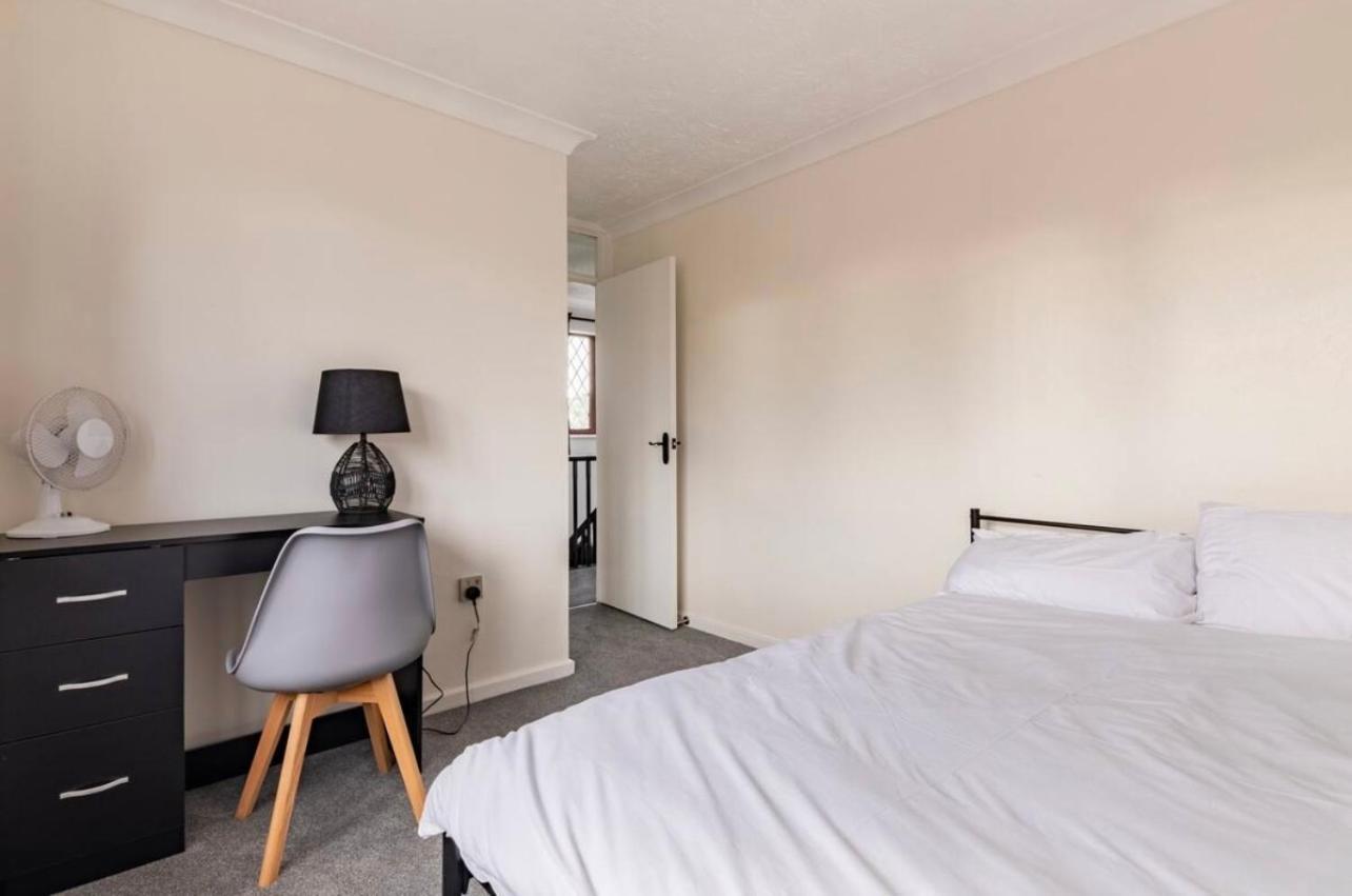 House On Cul De Sac Apartman Lakenheath Kültér fotó